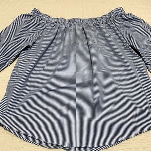 Used White & blue stripe shoulder top